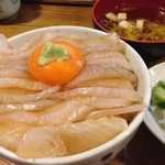 みなと食堂 - 平目漬丼