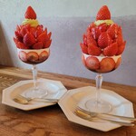 256nicom - parfait"苺の木"